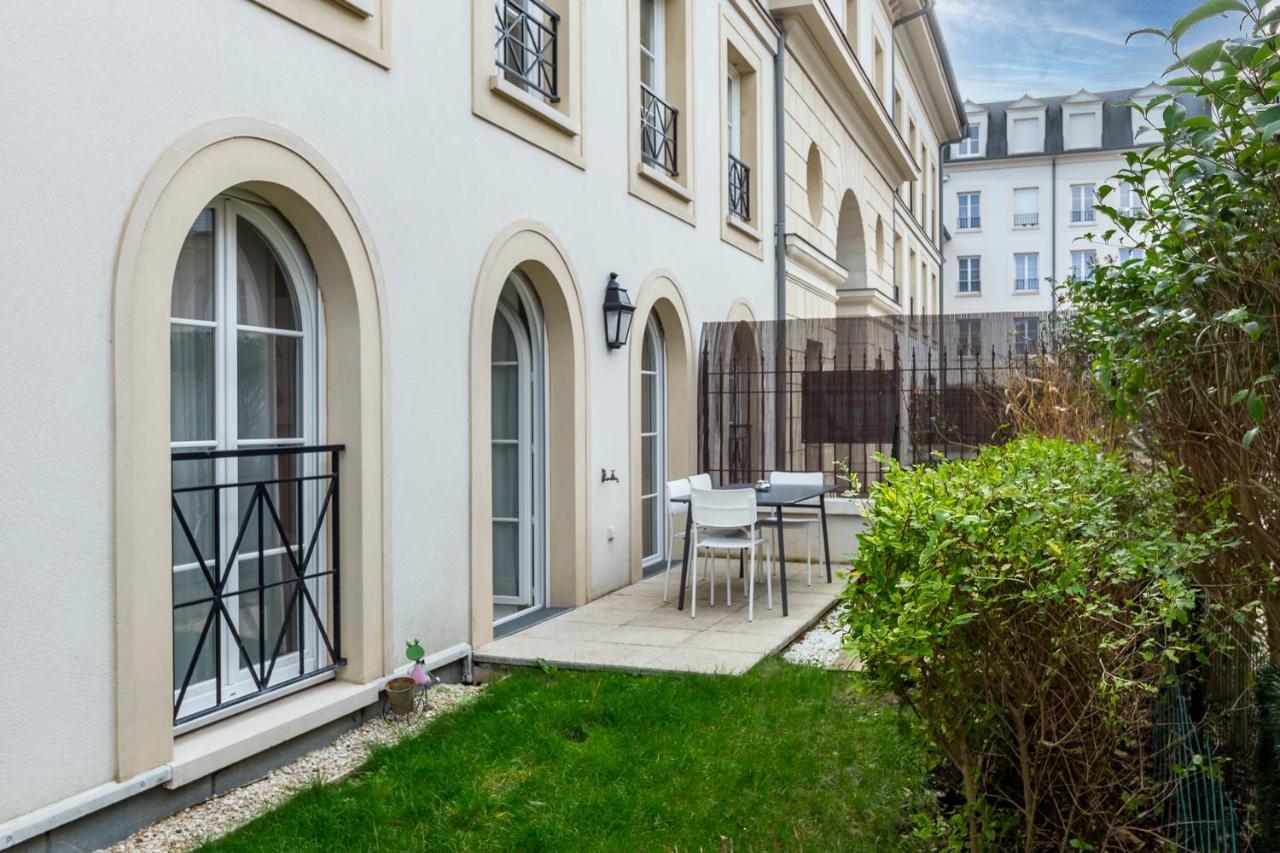 Apartment 2 Bedroomed Near Disneyland Paris With Garden Parking At Serris Eksteriør billede